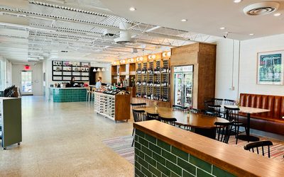 Flo’s Wine Bar and Bottle Shop