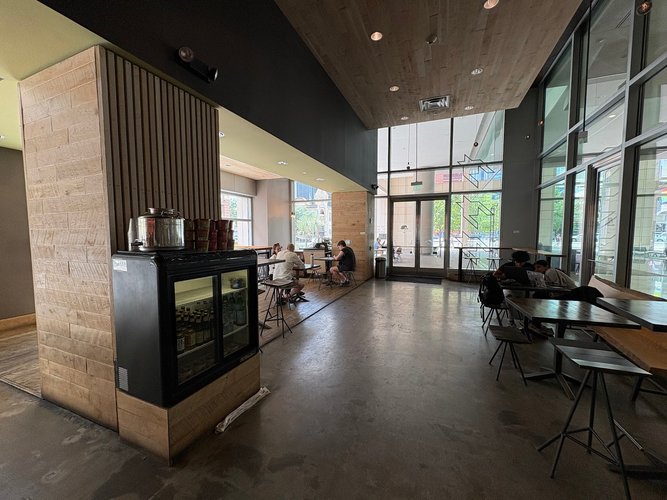 Houndstooth Coffee — Austin remote-work venue