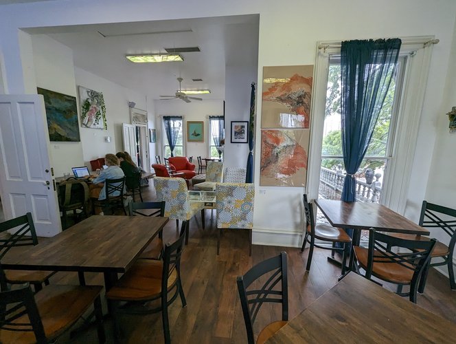 Walter's Tavern — Austin remote-work venue